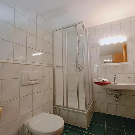 Manuela, Apartment Tux