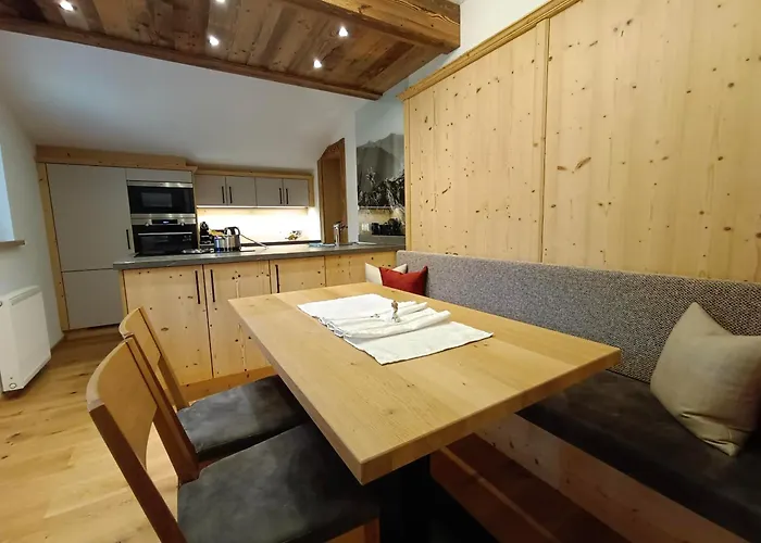 Manuela, * 图克斯